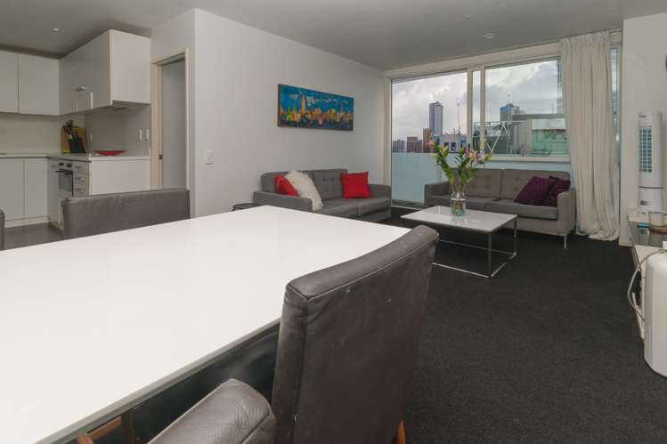 2305/10 Waterloo Quadrant Auckland Central_4