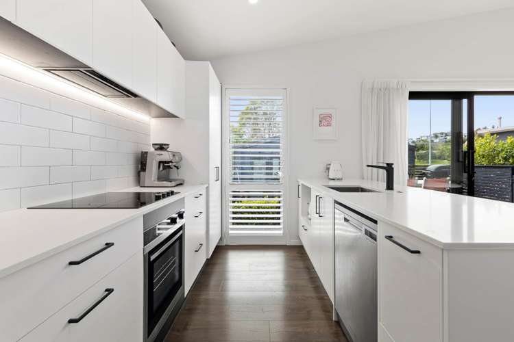 9b William Bayes Place Red Beach_9