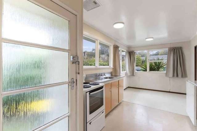 51 Easton Park Parade Glenfield_2