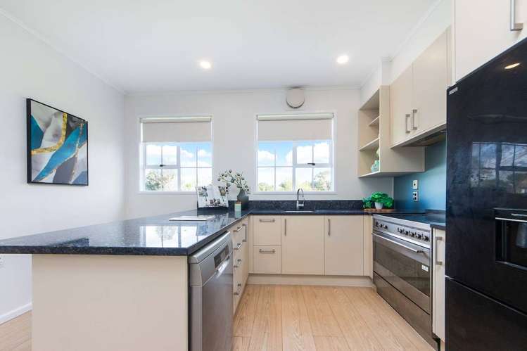 5 Pohutukawa road Whenuapai_12