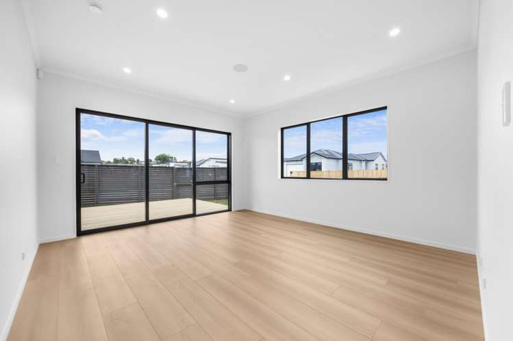 115 Otuwairoa Esplanade Opaheke_10