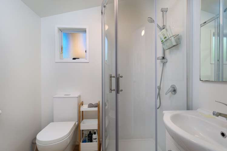 31 Grenville Terrace Moana_13