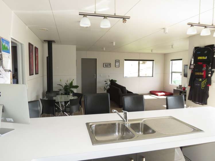50 Quinnat Street Albert Town_5