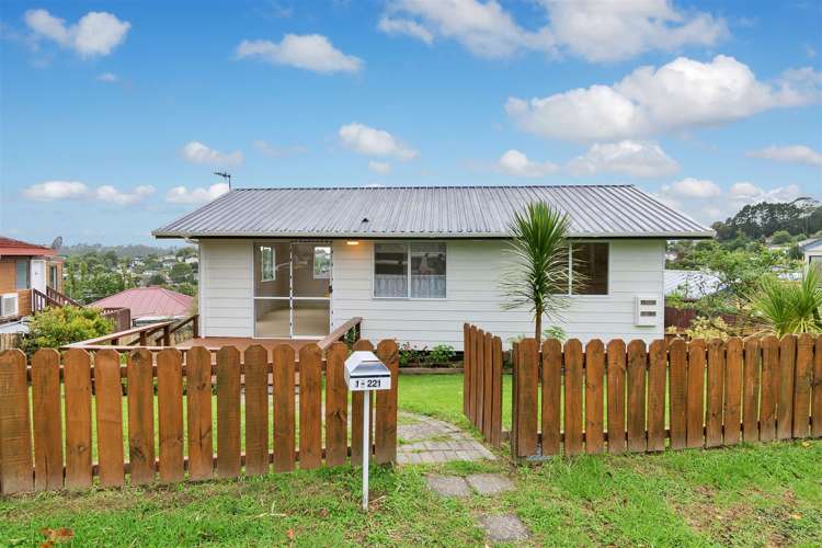 1/221 Glengarry Road Glen Eden_11