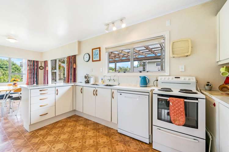 8 Kyeemagh Street Botany Downs_14