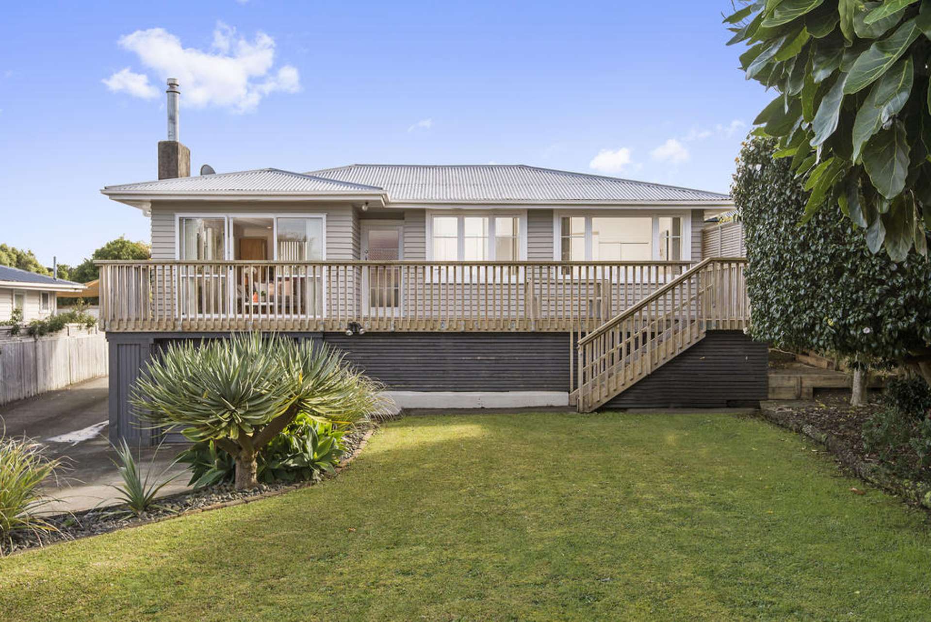 3 Hughes Terrace Te Atatu Peninsula_0