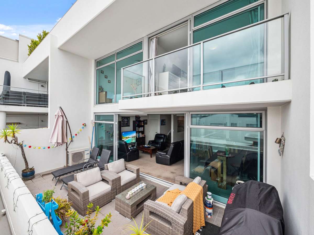 104/6 Tawa Street_0