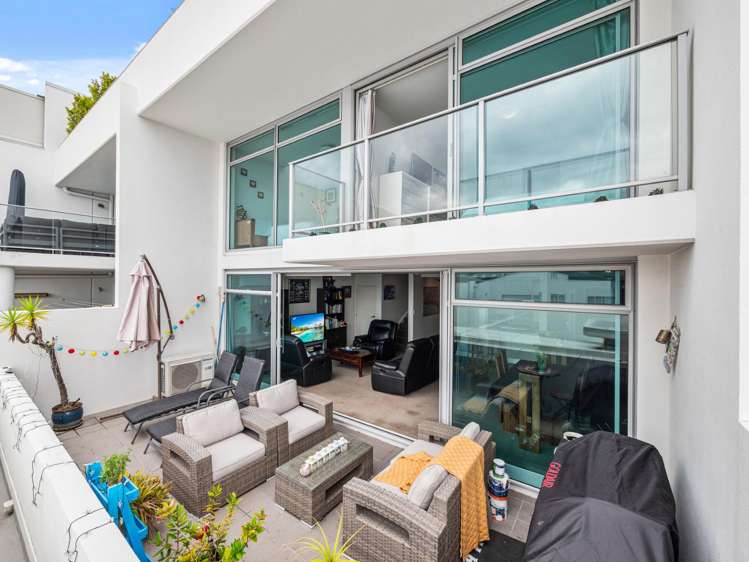 104/6 Tawa Street_0