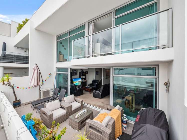 104/6 Tawa Street_0