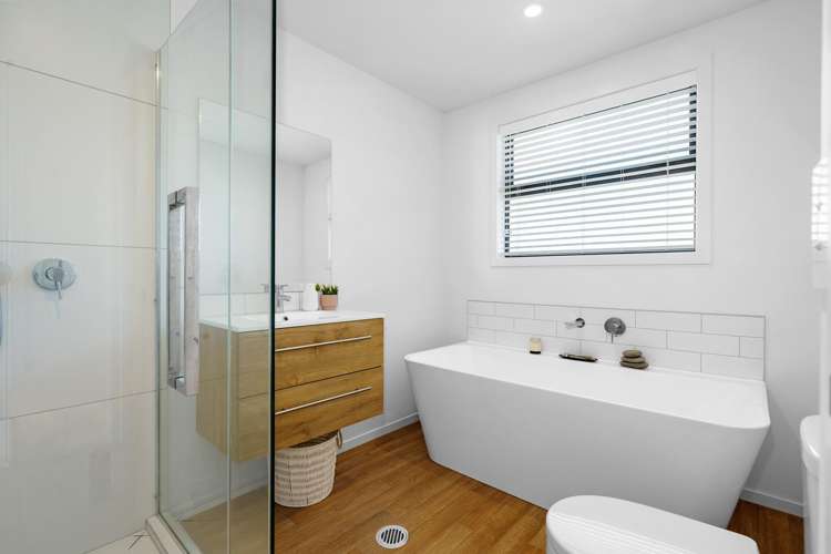 2/102 Swayne Road Cambridge_12