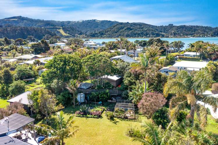 10 Williams Crescent Point Wells_18