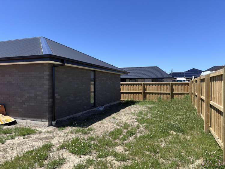 98 Scout Street Rolleston_12