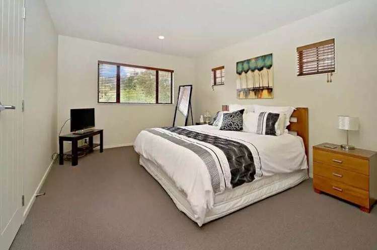 66 Coachman Drive Flat Bush_5