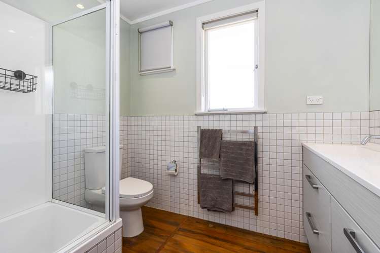 16 Pine Avenue Henderson_12