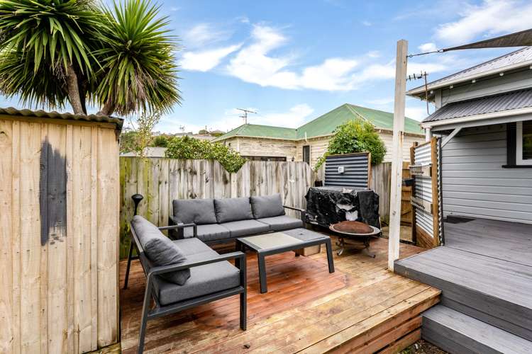 12 Crest Street Tainui_19