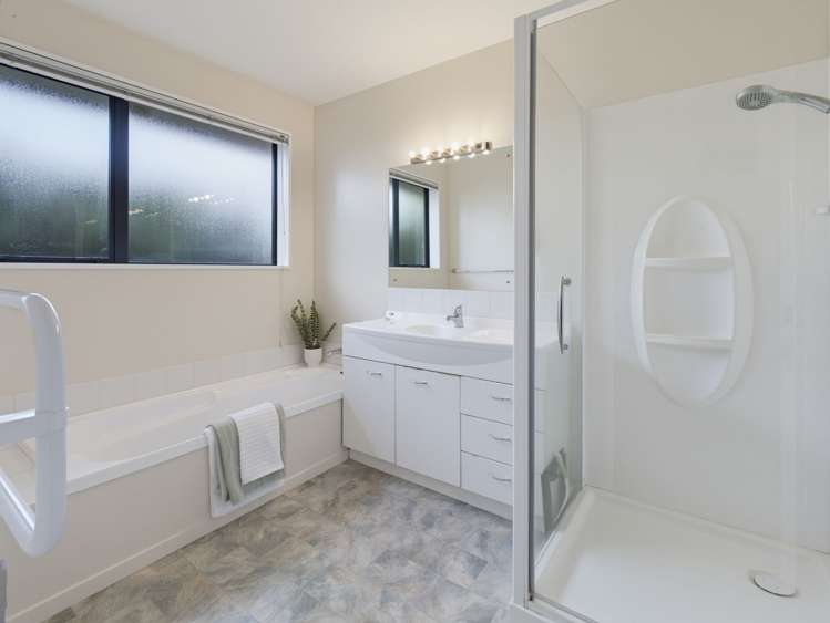 26 Neale Ave Stoke_9