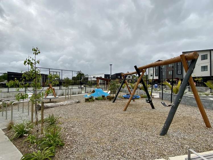 9/60 Selo Street 1665_2