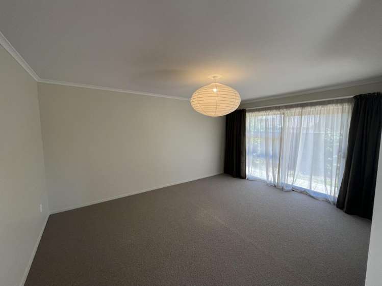 15 Sequoia Grove Merrilands_1