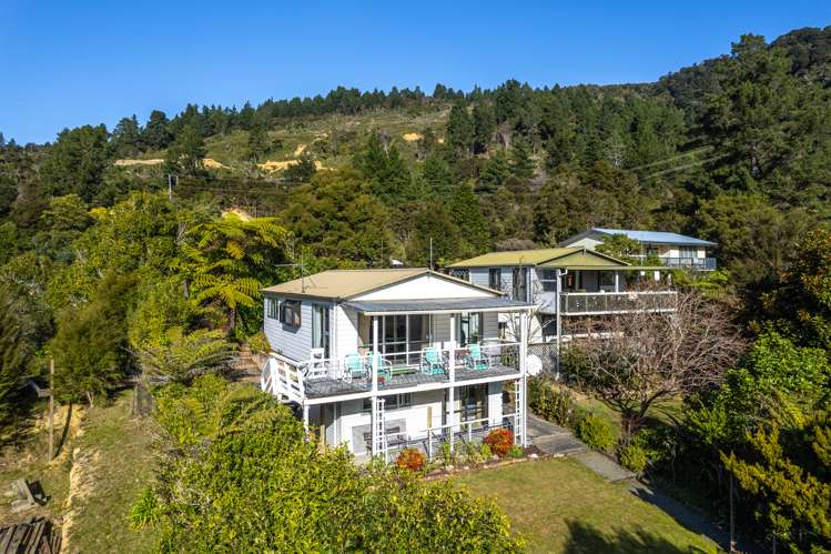 659 Queen Charlotte Drive Havelock_15