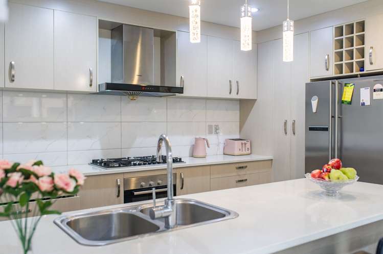 48 Helianthus Avenue Flat Bush_23