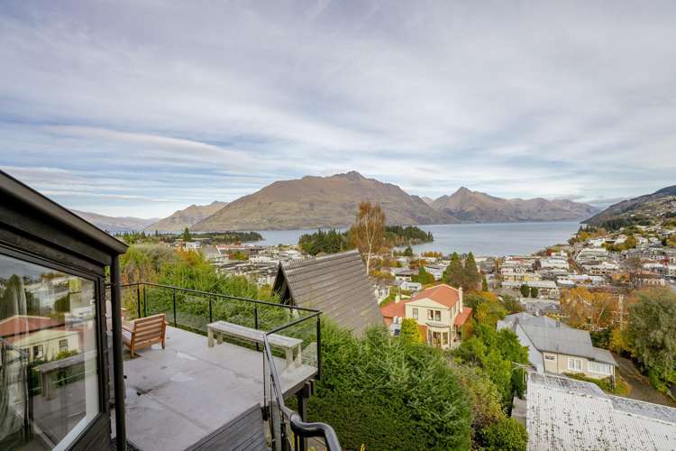 13 Malaghan Street Queenstown_17