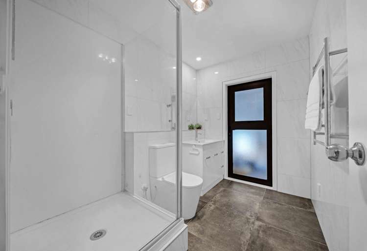 1/4 Crescent Hills Court Northpark_15