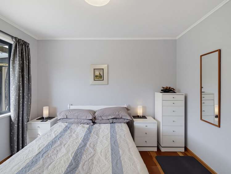 202 Whirinaki Road Bay View_13