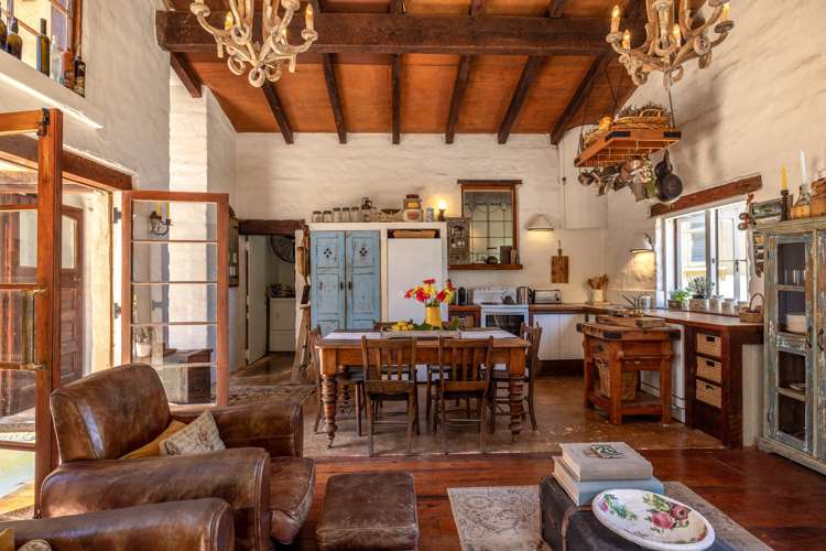 21 Te Makiri Road Onetangi_5