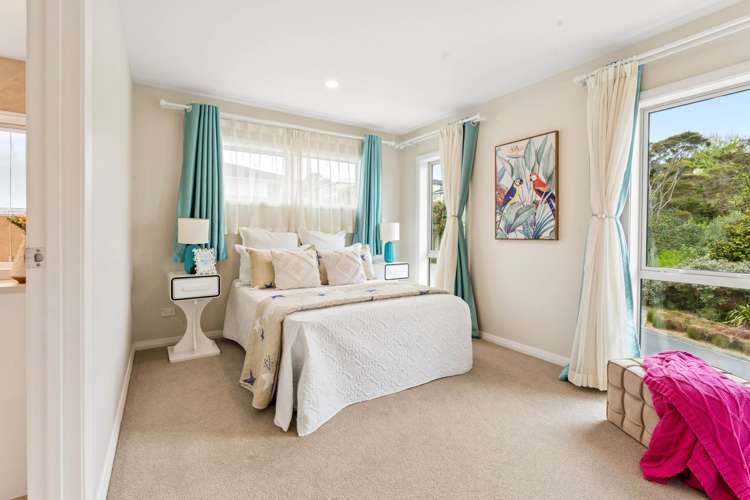 20 Mackay Drive Greenhithe_18