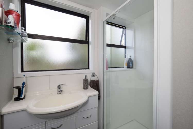 16 Glassey Drive Allenton_15