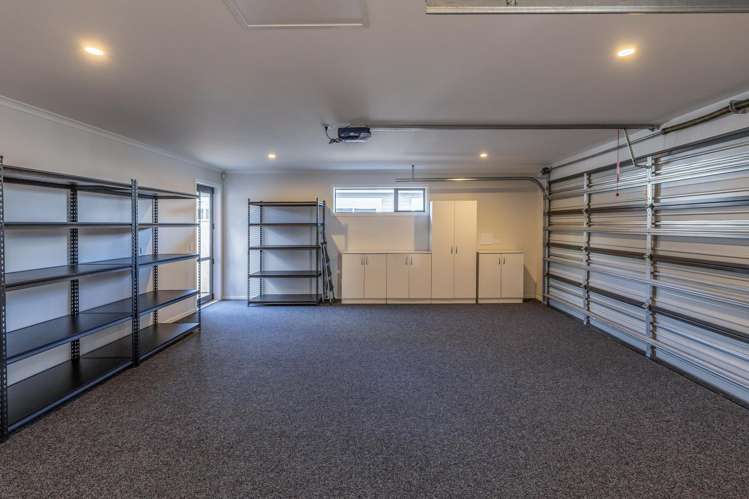 6 Corsica Court Fitzherbert_16