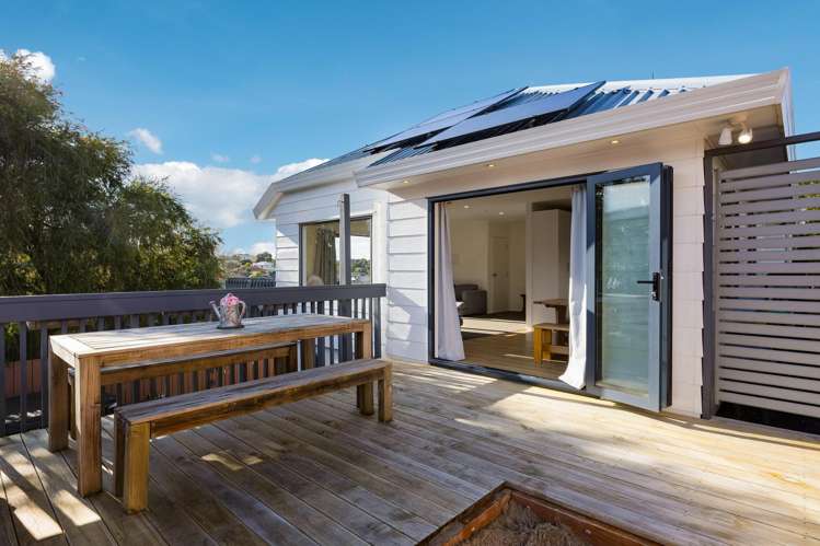 15B Greta Place Stanmore Bay_6