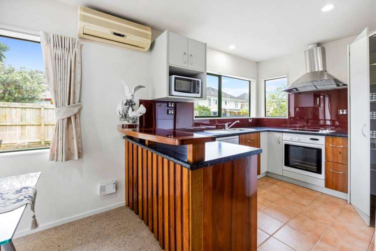 1a Roberts Road Te Atatu South_4