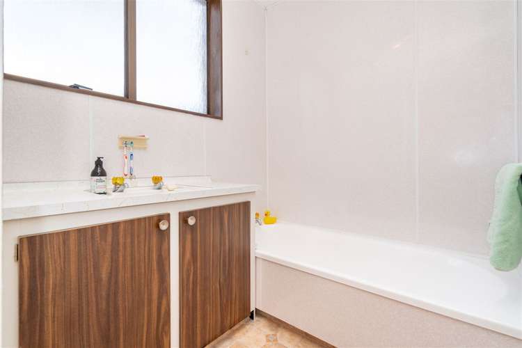 39 Rutherford Street Caversham_12