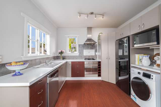 15 Aorangi Road Bryndwr_1