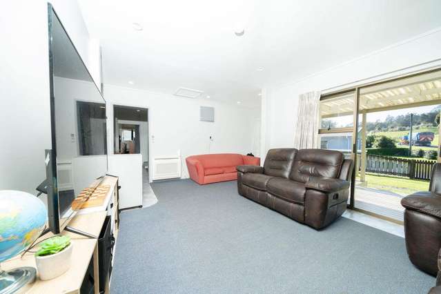 79 Valley Road Hikurangi_3