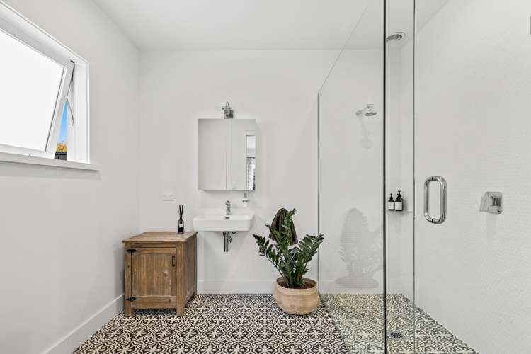 21 Wrybill Way Point Wells_14