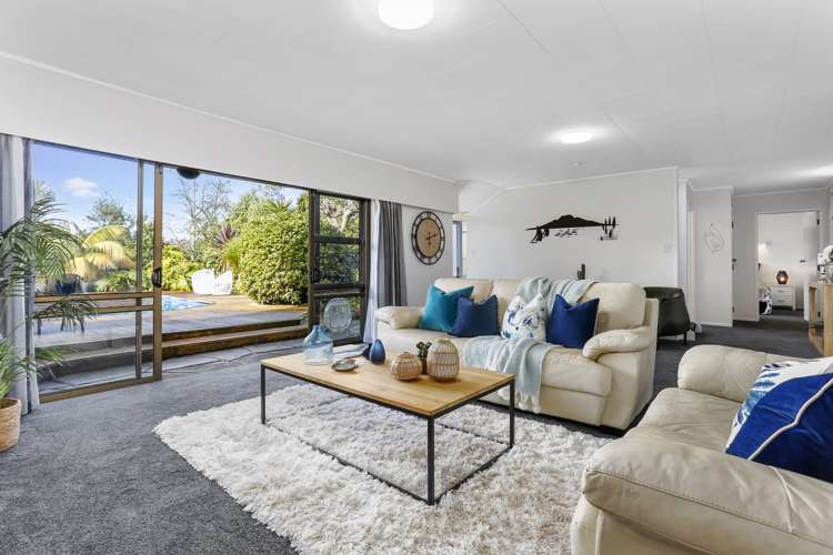 71 Daffodil Street Titirangi_9