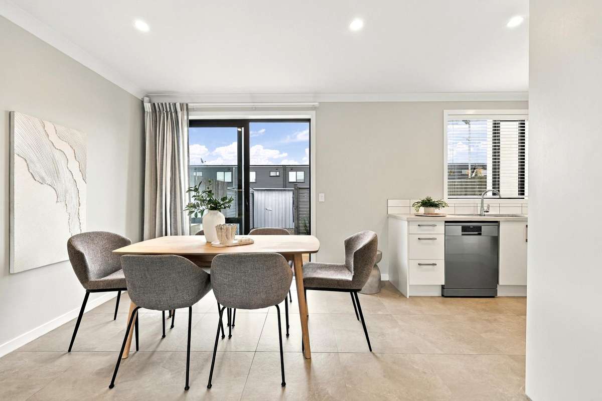 12 Propeller Avenue_4