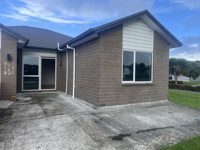 Two Bedrooms Unit available - Papakura