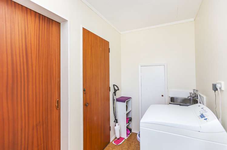 48 Akaroa Drive Maupuia_14