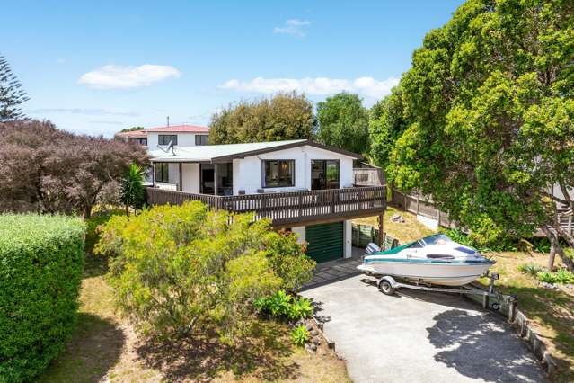 Elevated Omaha Beach Life