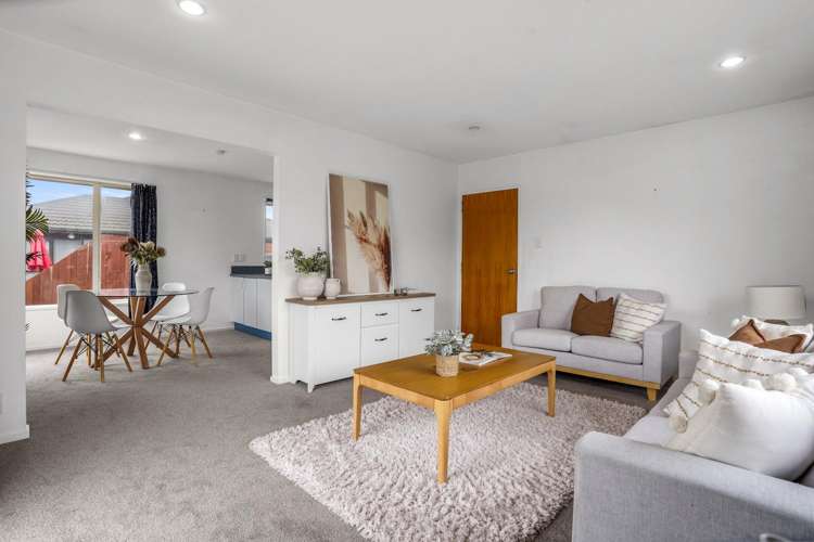 17 Broadbent Street_3