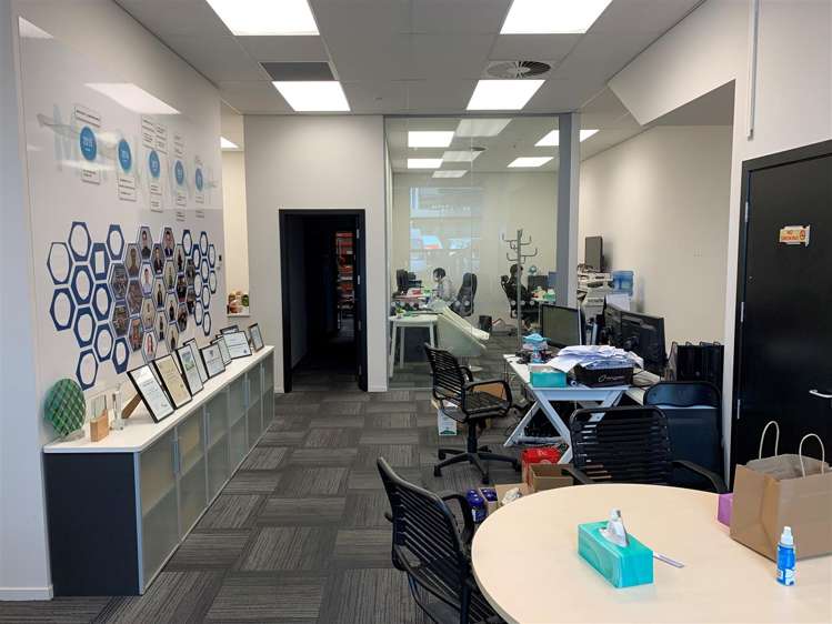 63S Hugo Johnston Drive Penrose_6