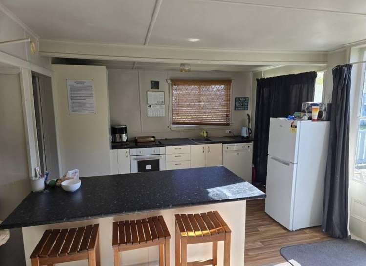 Hut 45/363 Wrens Road_5