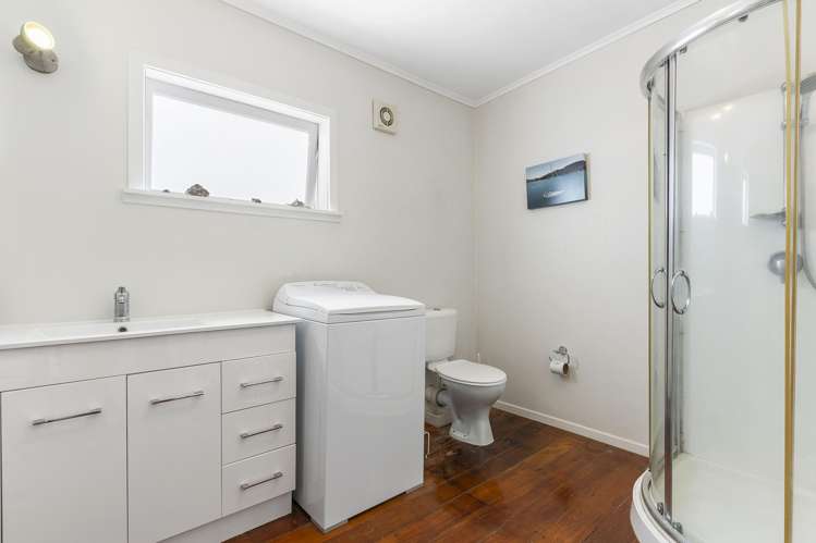 51 Wade River Road Stanmore Bay_15