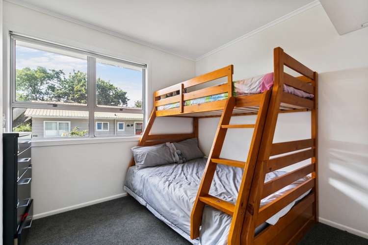 1/21 Taurus Crescent Beach Haven_6