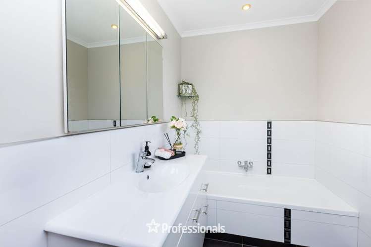 19 Haylock Grove Totara Park_10
