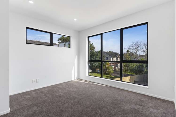 8B Tahinga Street 10887_5