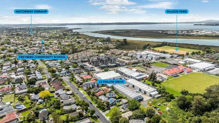 12 Finlow Drive Te Atatu South_34